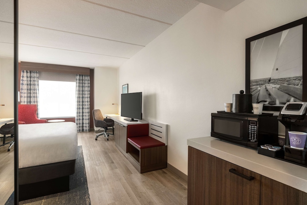 Room, Accessible photo 2