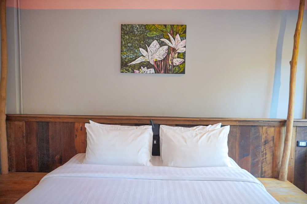 Deluxe Room - Photo 4