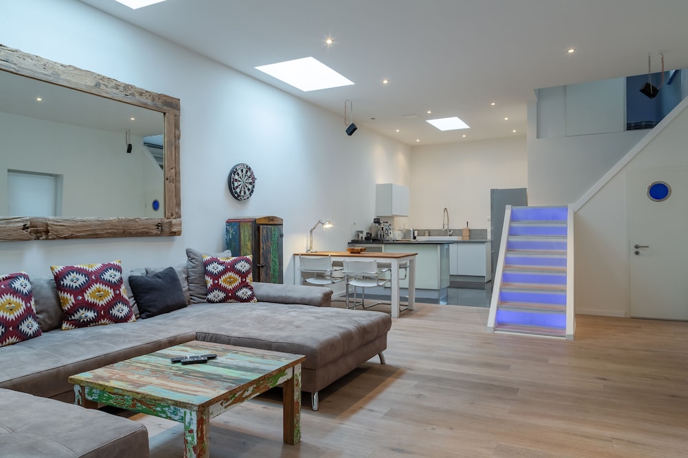 Bungalow photo 1