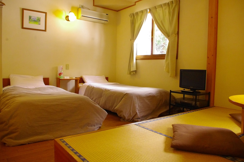 Japanese Western Style Room photo 3