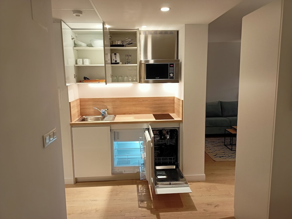 Executive Studio, Balcony (4 People) photo 3
