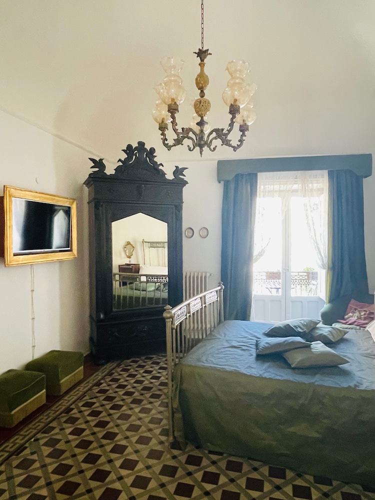 Executive Apartment, City View