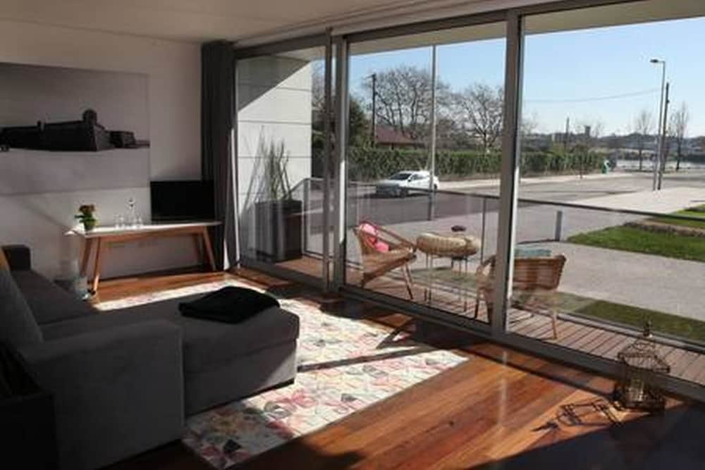 Apartment, Non Smoking photo 1