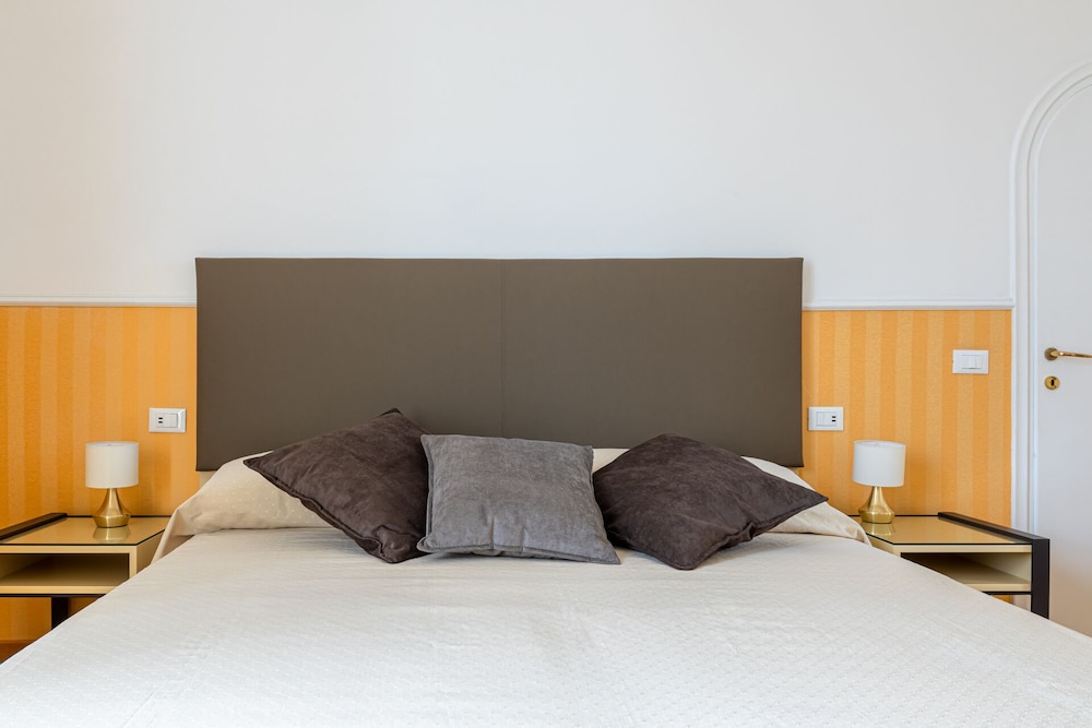 Superior Double or Twin Room photo 3