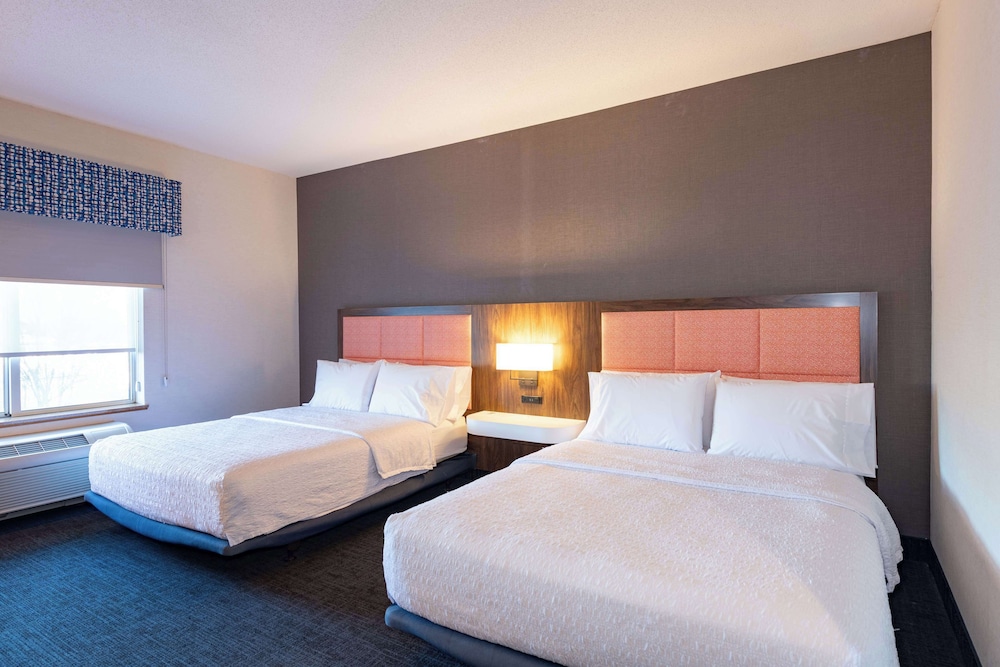 Room, 2 Queen Beds, Accessible, Non Smoking - Photo 6