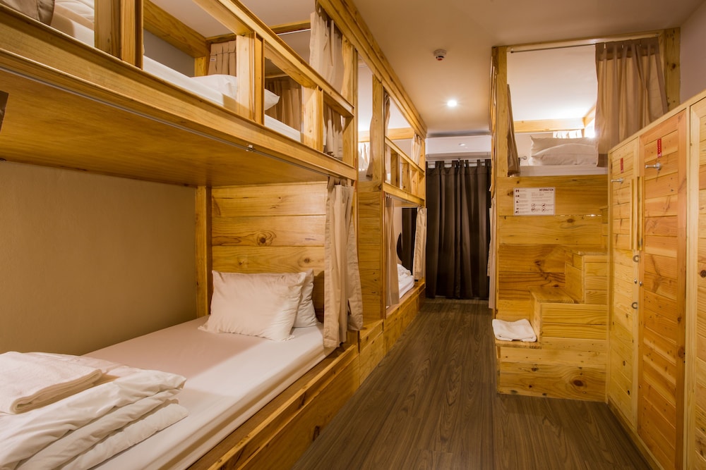 1 Bed in 6-Bed Female Dormitory photo 1