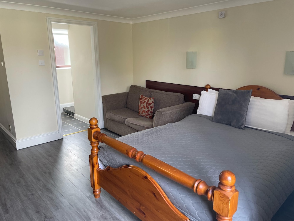 Standard Room (Family of 3) photo 1