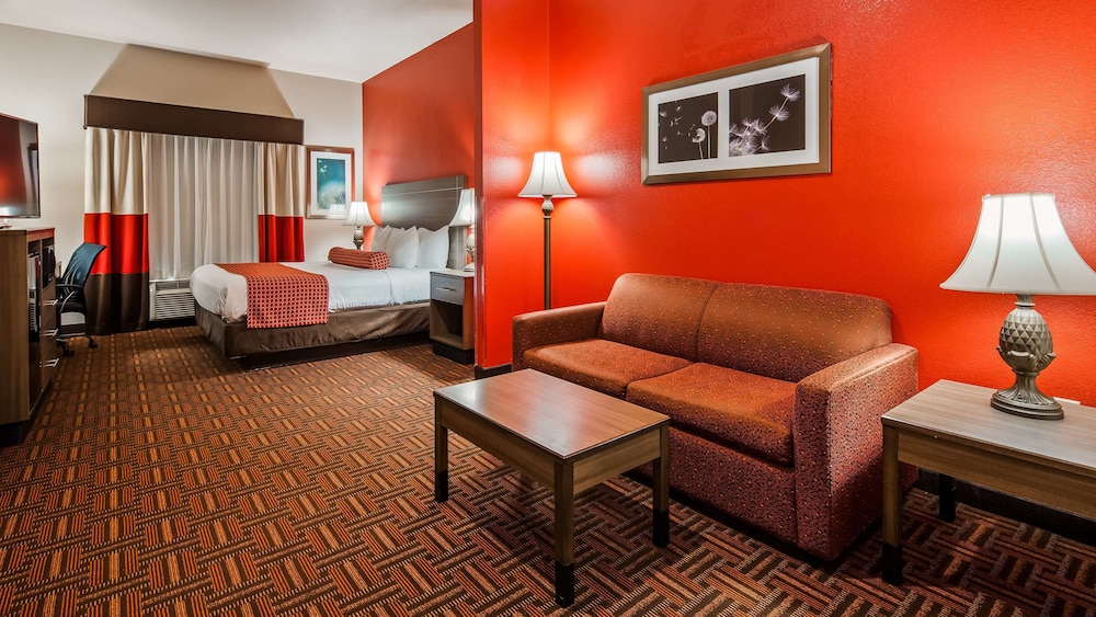 Business Room, 1 King Bed, Non Smoking - Photo 1