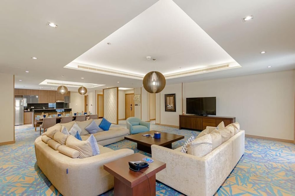 Executive Two Bedroom Suite photo 2