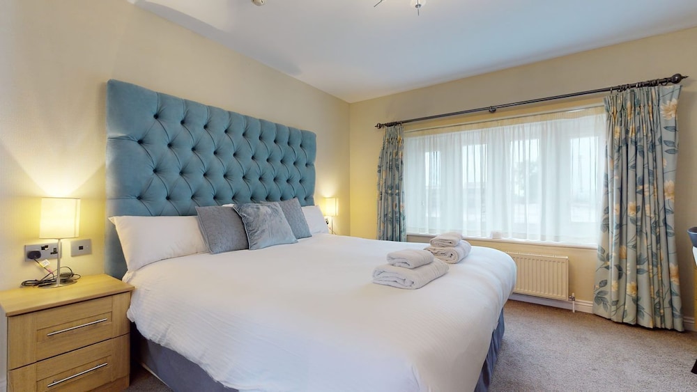 Suite - Photo 12