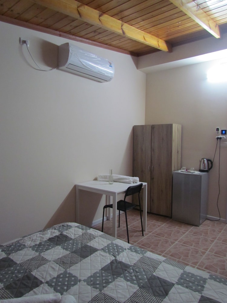 Triple Room, City View photo 2