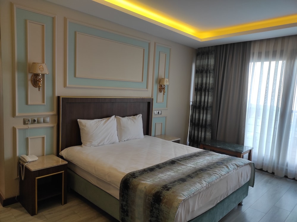 Deluxe Double Room, Balcony, Sea View photo 3