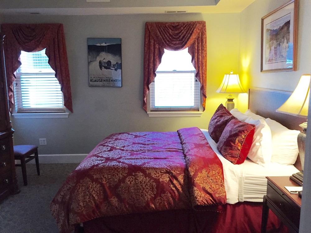 Large Extended Suite 403 (1 bdrm apt) - Photo 3