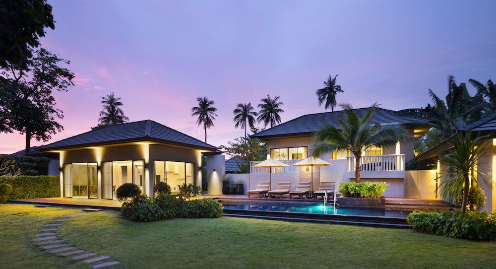 Grand Pool Villa