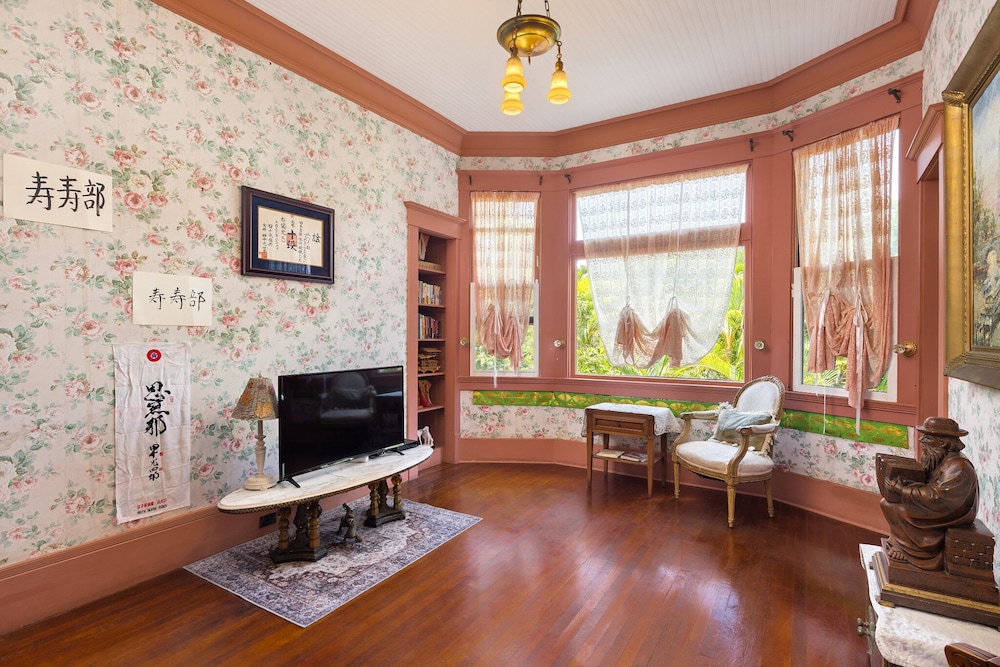 Guild Master Suite photo 2