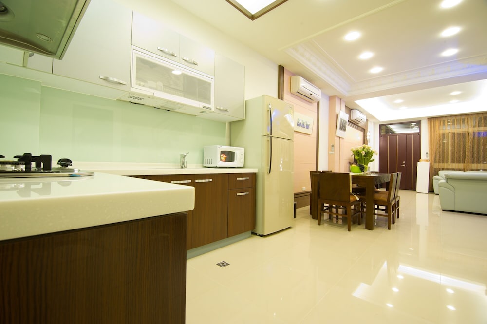 Basic Townhome photo 3