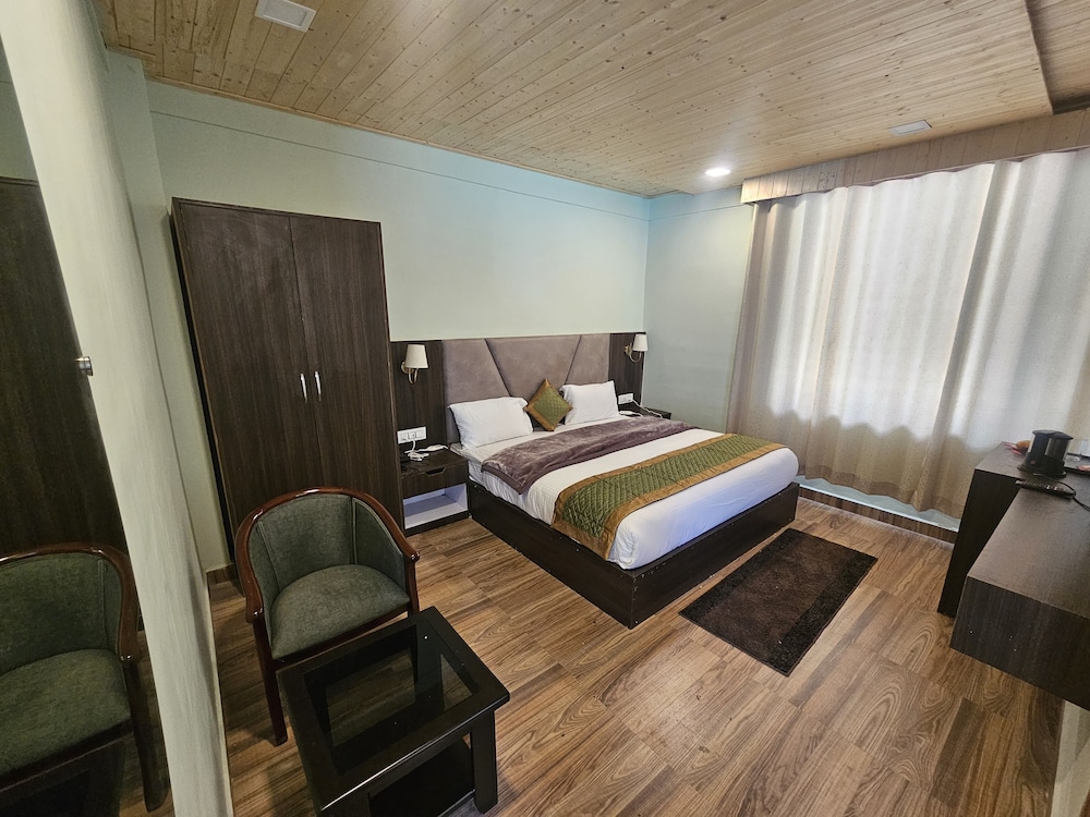 Executive Room photo 3