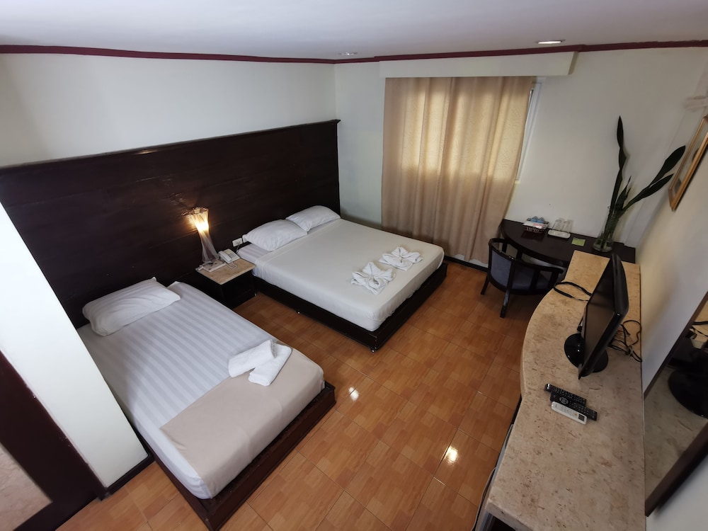 Poolside Room photo 2