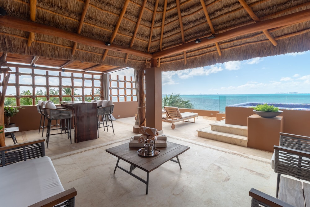 Belo Presidential Suite 1 King Bed Ocean View