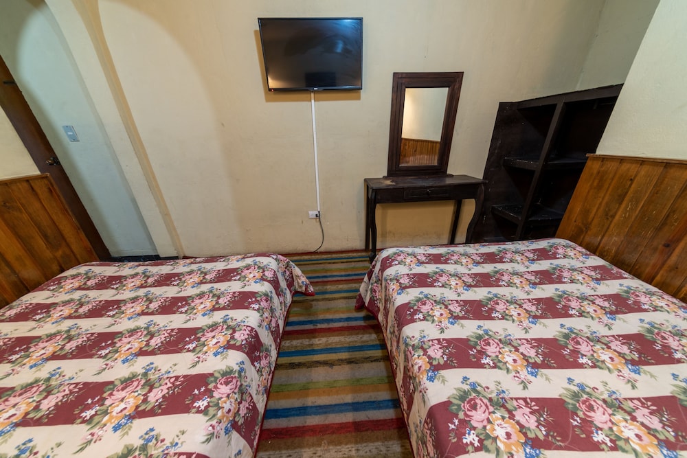 Basic Double or Twin Room, 1 Double or 2 Twin Beds photo 1