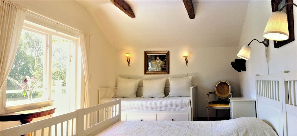 Quadruple Room, Balcony photo 2