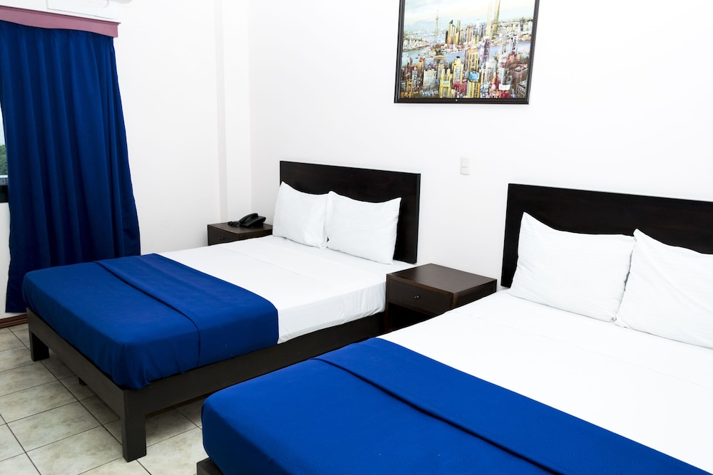 Junior Suite, 2 Queen Beds - Ocean View photo 1