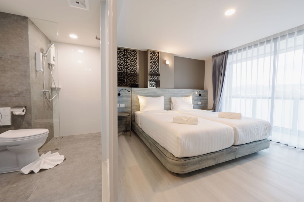 Standard Twin Room, River View - Photo 4