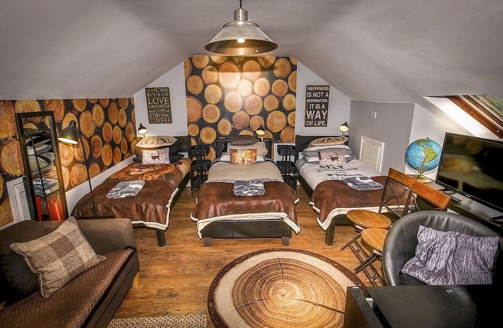 Loft, Ensuite (The Loft) photo 3