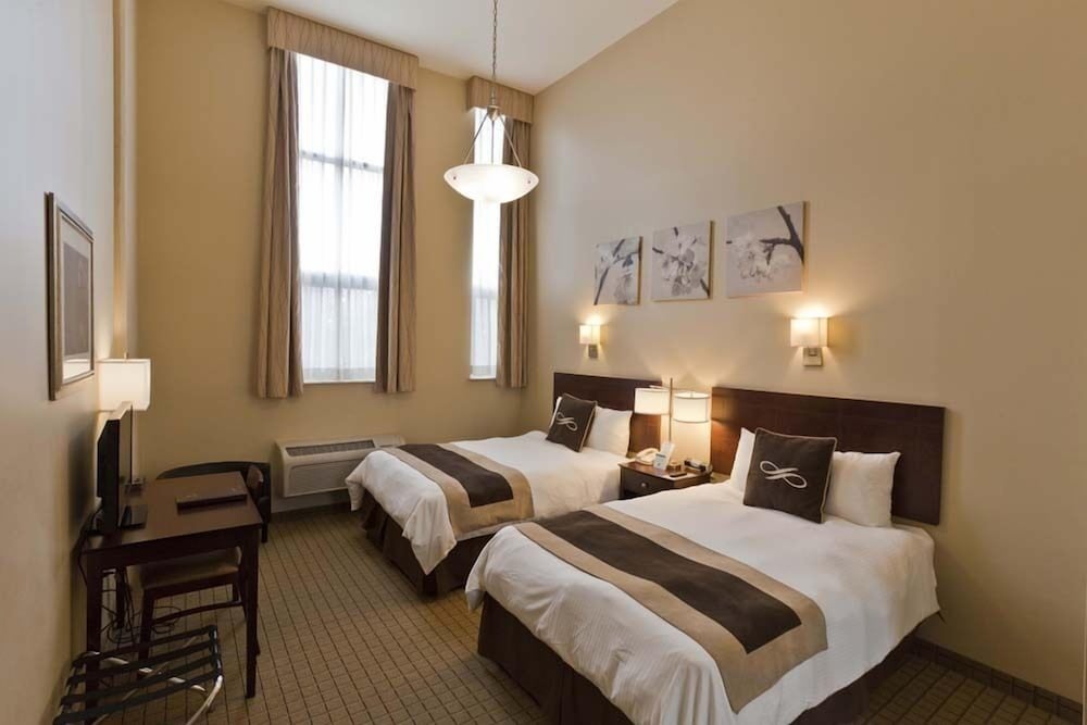 Suite, 2 Double Beds - Photo 2