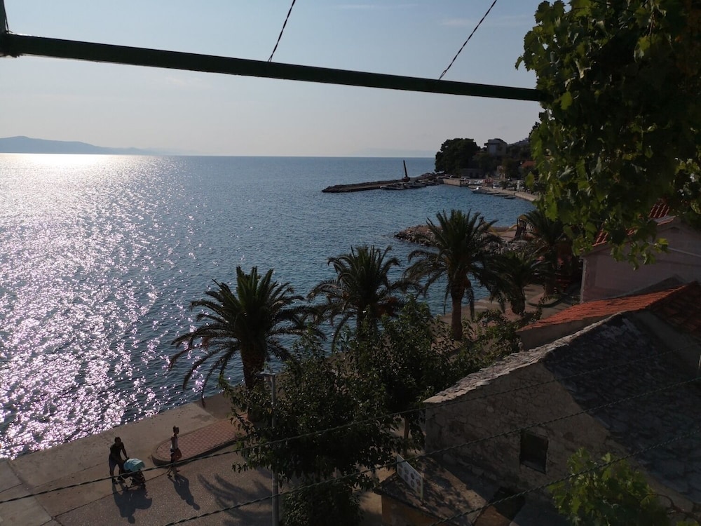 Apartment (Sonja - by the sea - A1 Veliki (6+1))