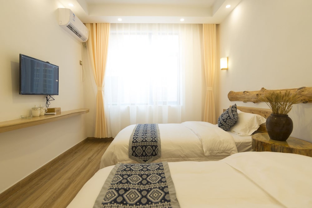 Standard Twin Room photo 2