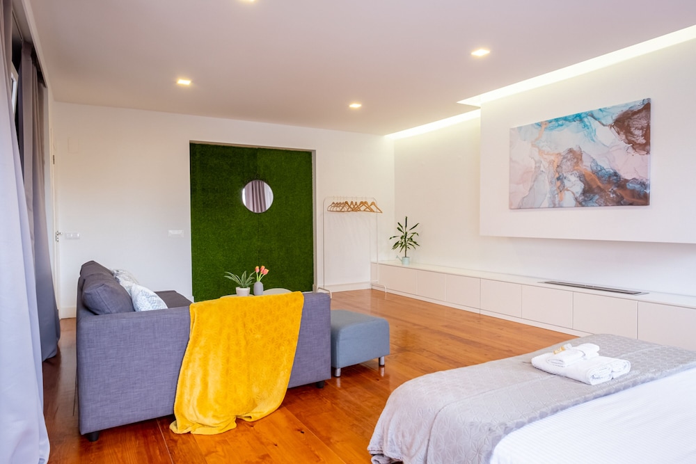 Design Double Room, Shared Bathroom photo 2