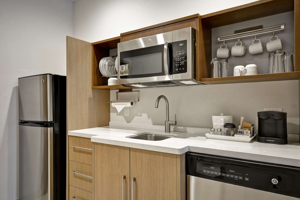 Studio, 1 King Bed, Accessible (Hearing)