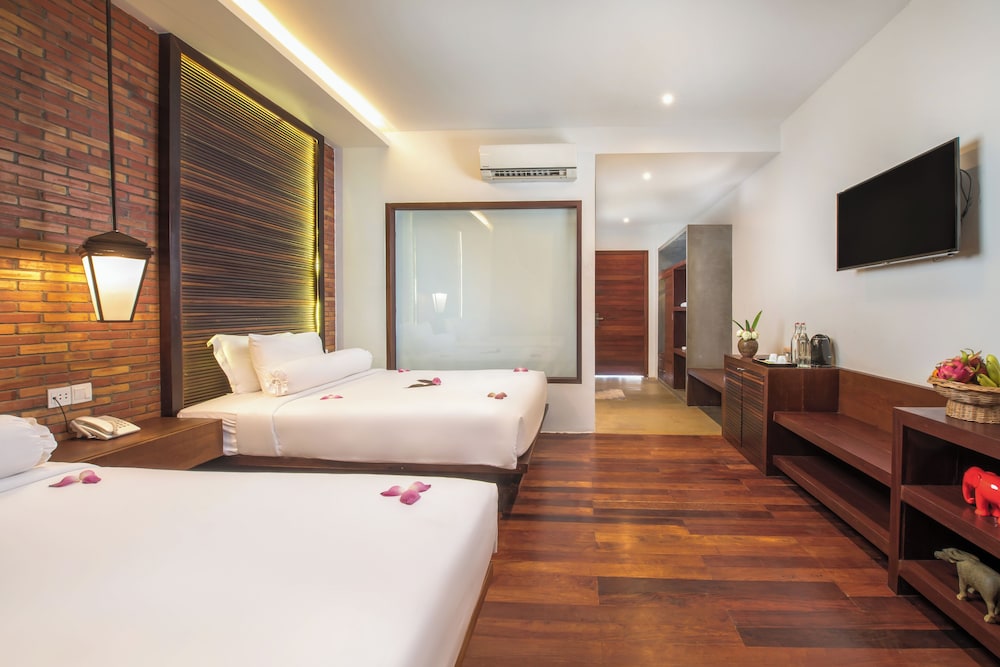 Junior Twin Room
