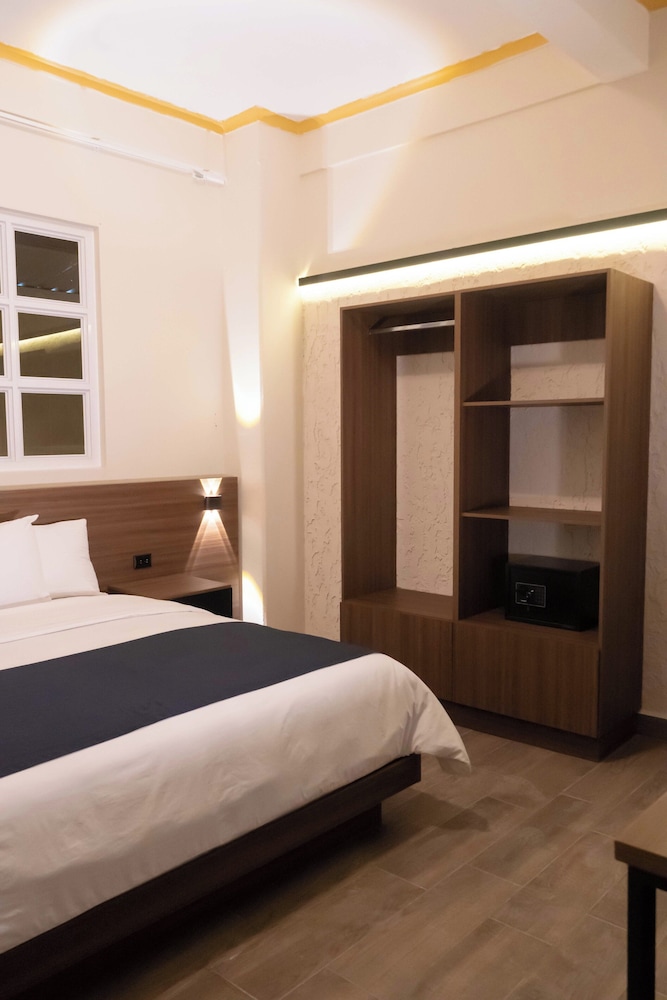 Deluxe Single Room, 1 King Bed