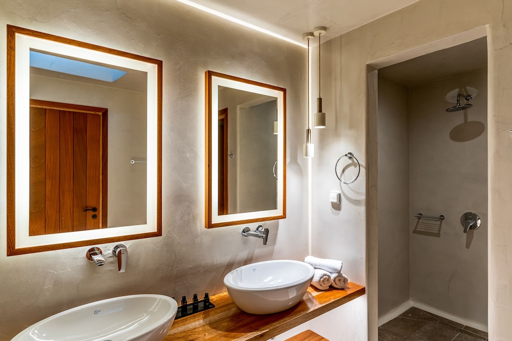 Suite with heated plunge pool - Photo 3
