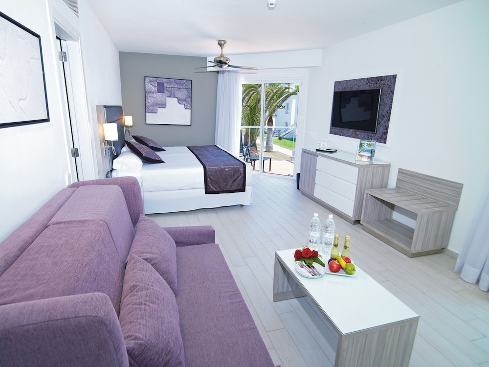 Habitación Doble Estándar, Balcón, Vista al Jardín