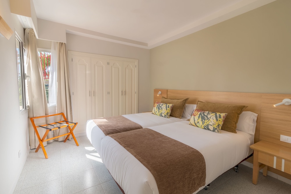 Habitación Familiar (2 Adultos y 1 Niño)
