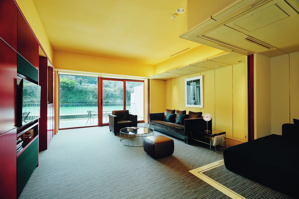 Deluxe Suite with Hot Spring Bath, 1 Bedroom, Non Smoking, River View (113)