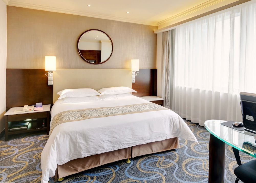 Business Suite - Photo 3