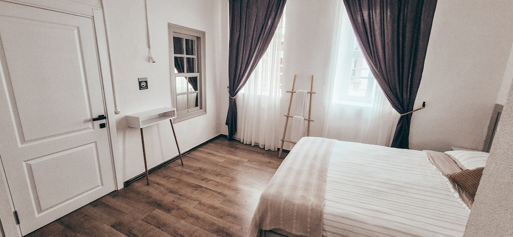Standard Room photo 2