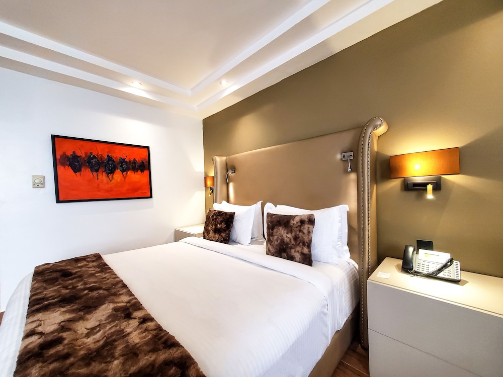 Deluxe Room, 1 King Bed - Photo 5