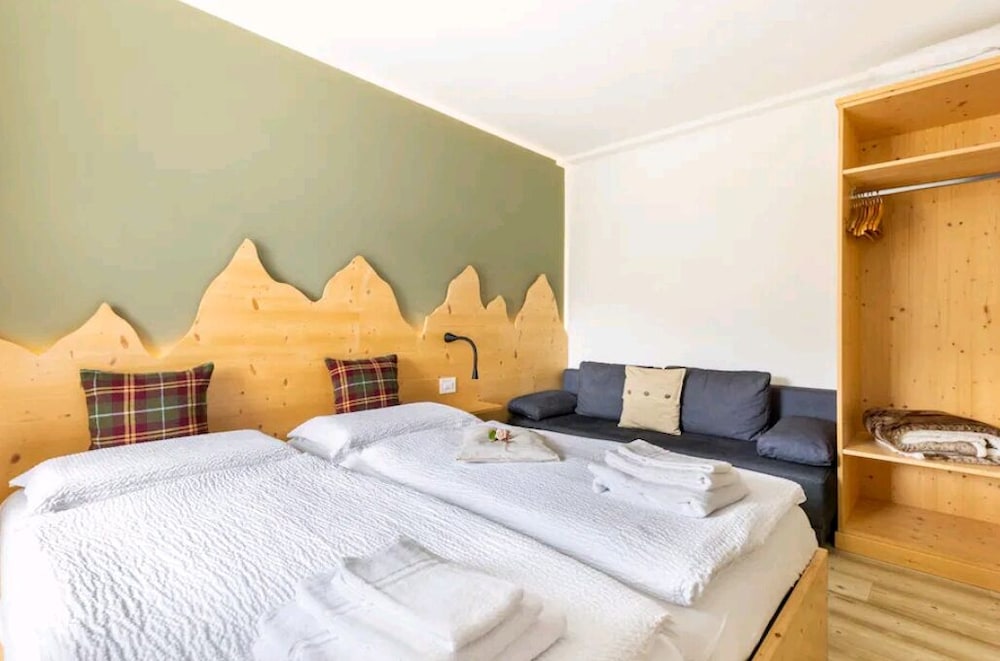 Basic Double Room