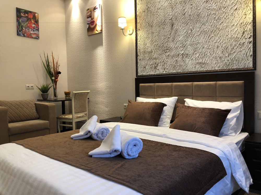 Deluxe Room, Garden View