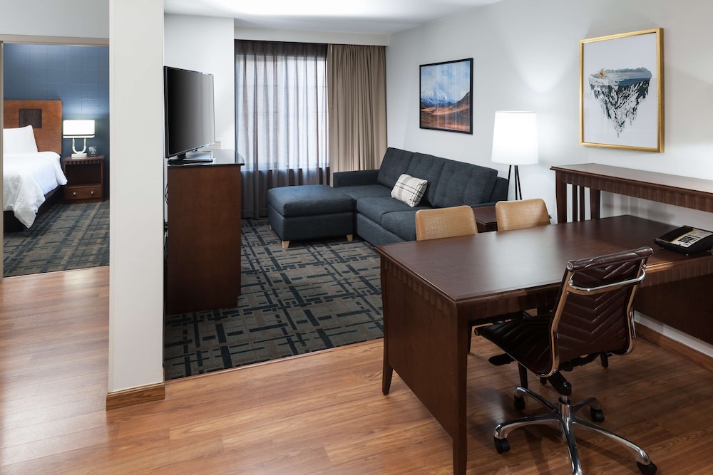 Suite, 1 King Bed (Hot Tub)