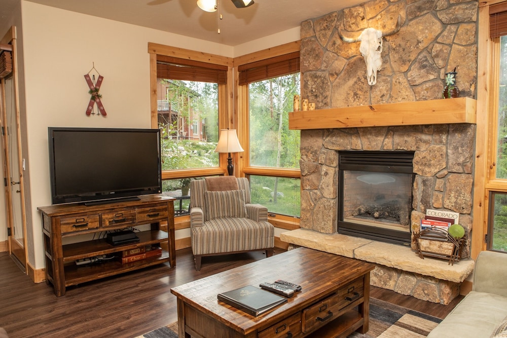 Townhome, 2 Bedrooms