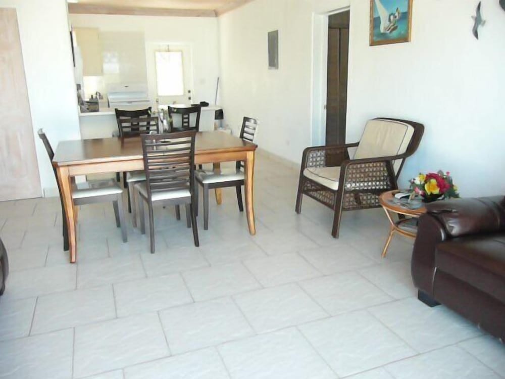 Villa #2 (2 bedrooms) photo 3