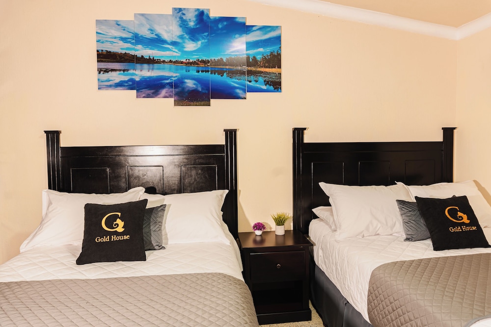 Basic Double Room photo 2