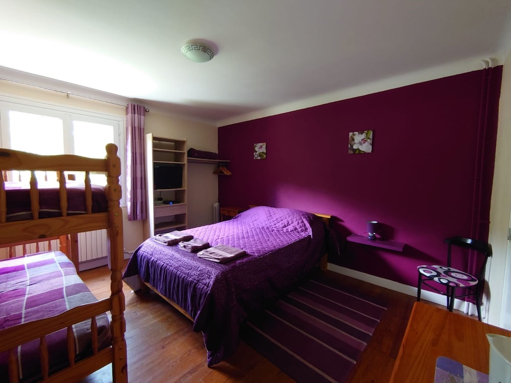 Family Room, 1 Bedroom, Non Smoking, Mountain View
