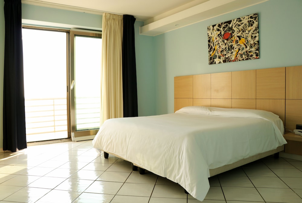 Superior Room, Sea View - Photo 1